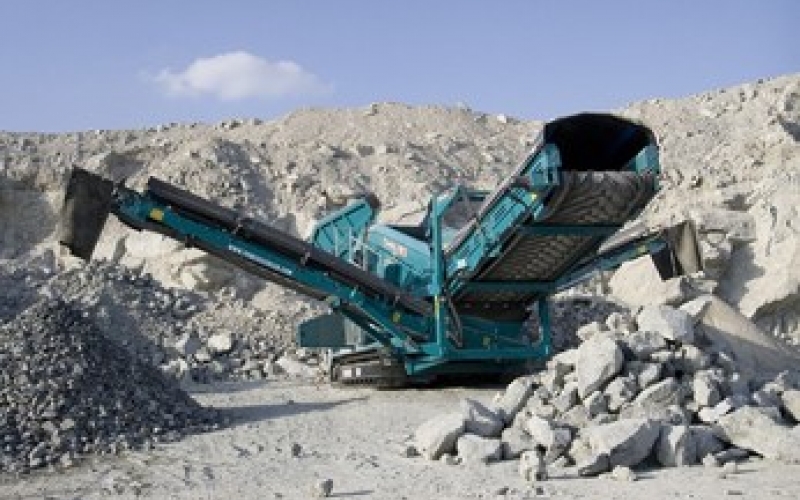 Powerscreen Warrior 1800